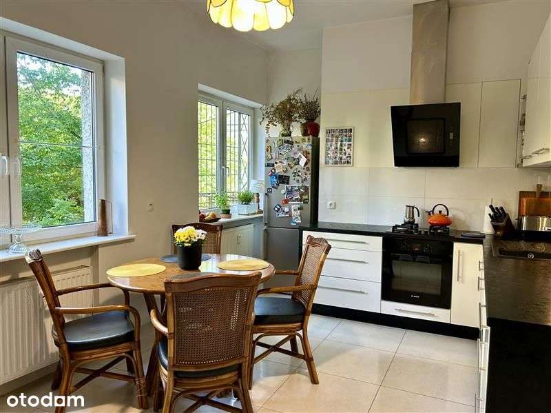 Nietuzinkowy 100m2 apartament na Kamiennej Górze-10