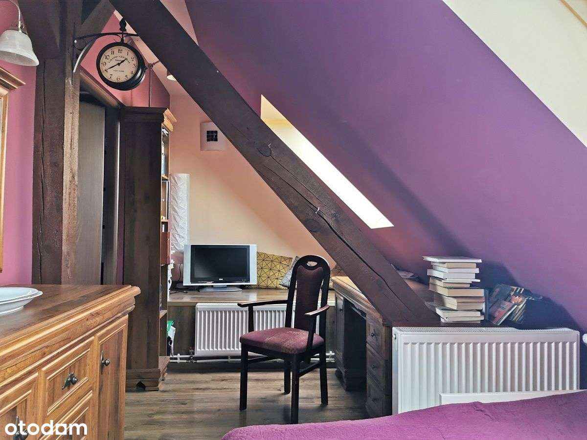 Klimatyczny dom z potencjałem i dużą działką-12