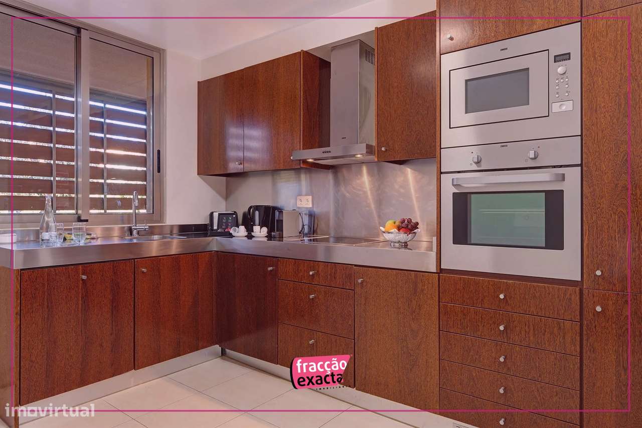 Moradia em Banda T4 Venda em Guia,Albufeira - Grande imagem: 2/10