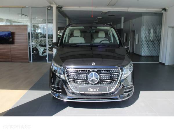 Mercedes-Benz V 300 d extralang 4Matic 9G-TRONIC - 3