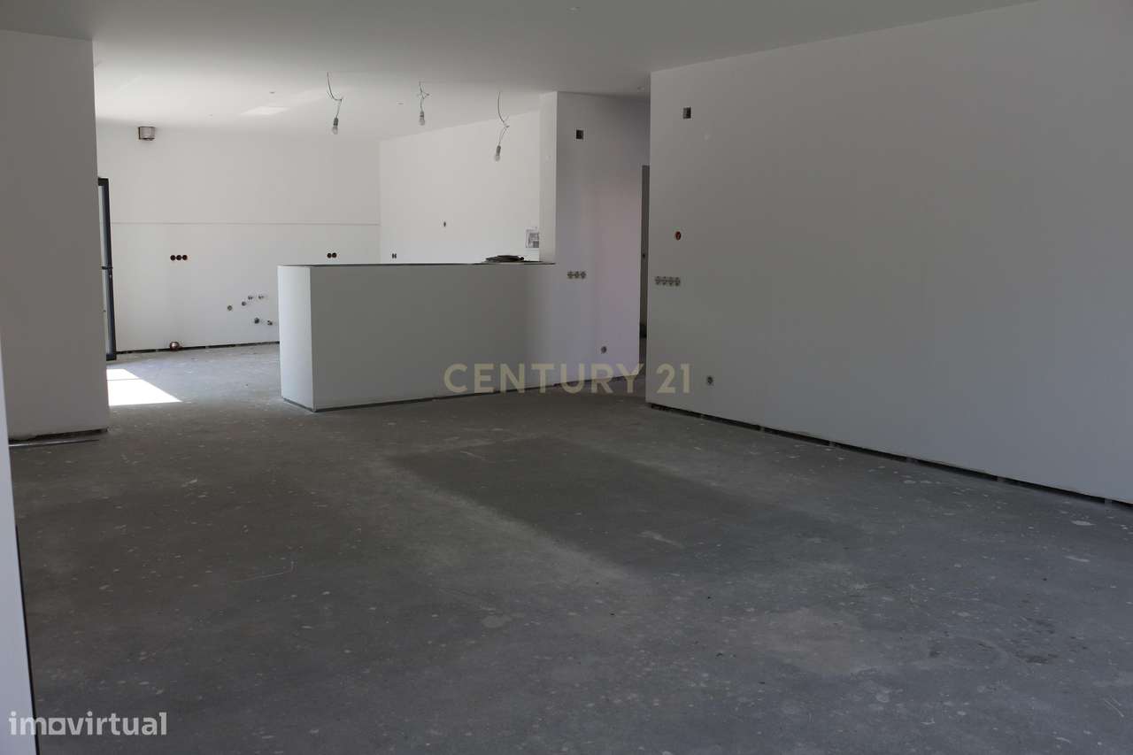 Moradia Isolada T3 em Pousos – Construção Nova - Grande imagem: 4/15