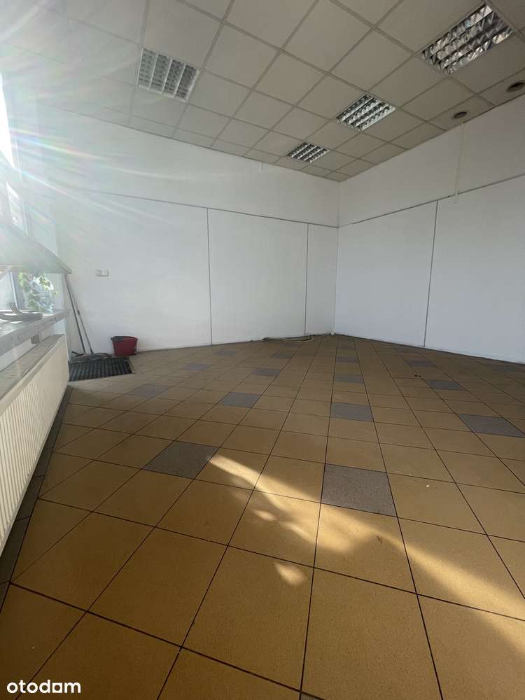 Ul. Poleska lokal handlowo-usługowy, pow. 40,29 m2-5