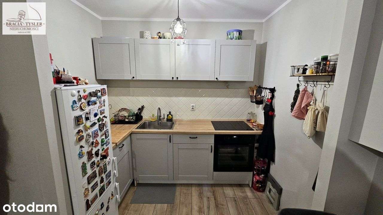 Apartament 3 piętro Balkon 2 pokoje 6 Planet 2010r-3