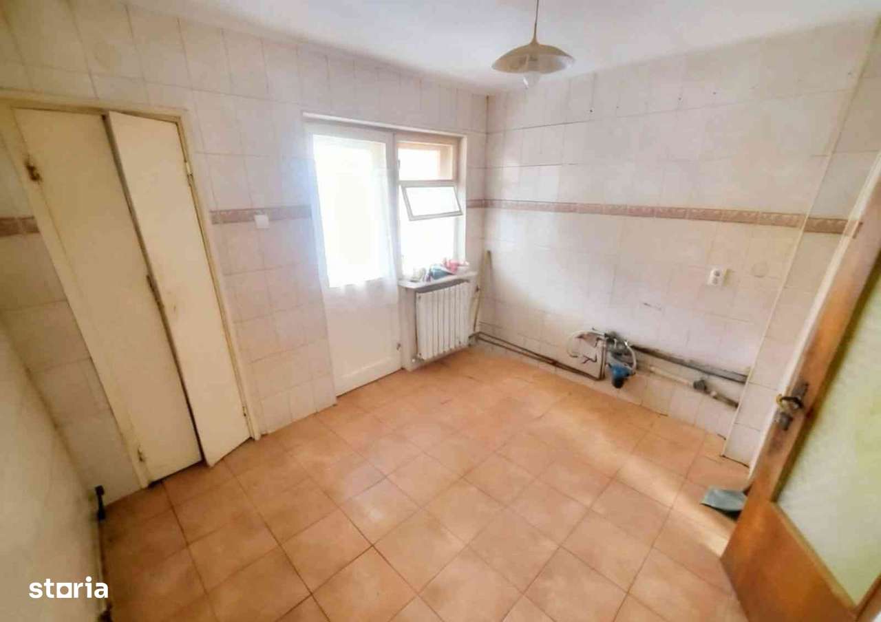 3 Camere Decomandate - Imagine principală: 3/8