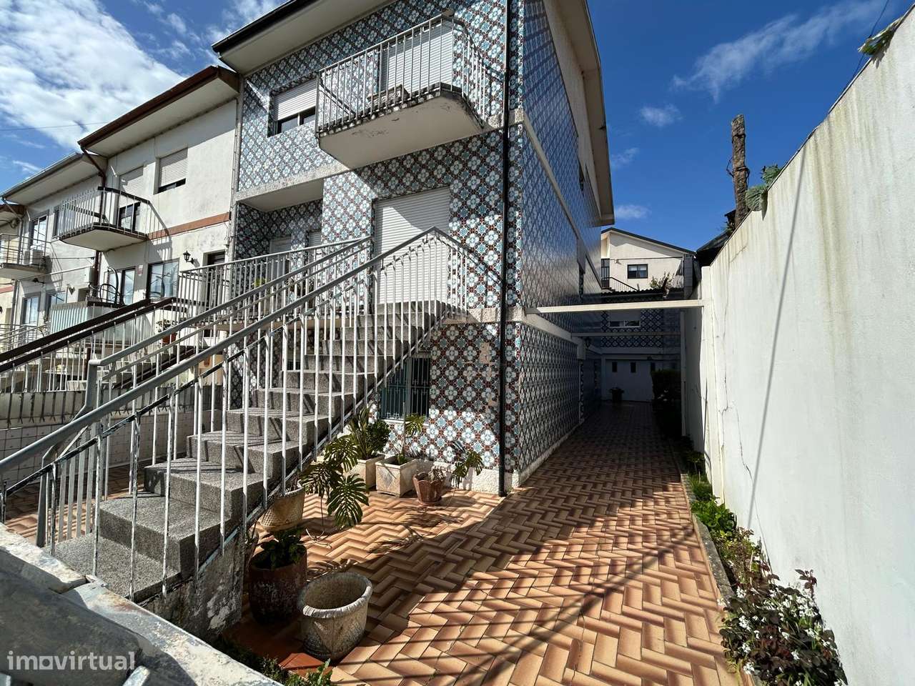 Moradia T5 com 3 frentes Rio Tinto-19