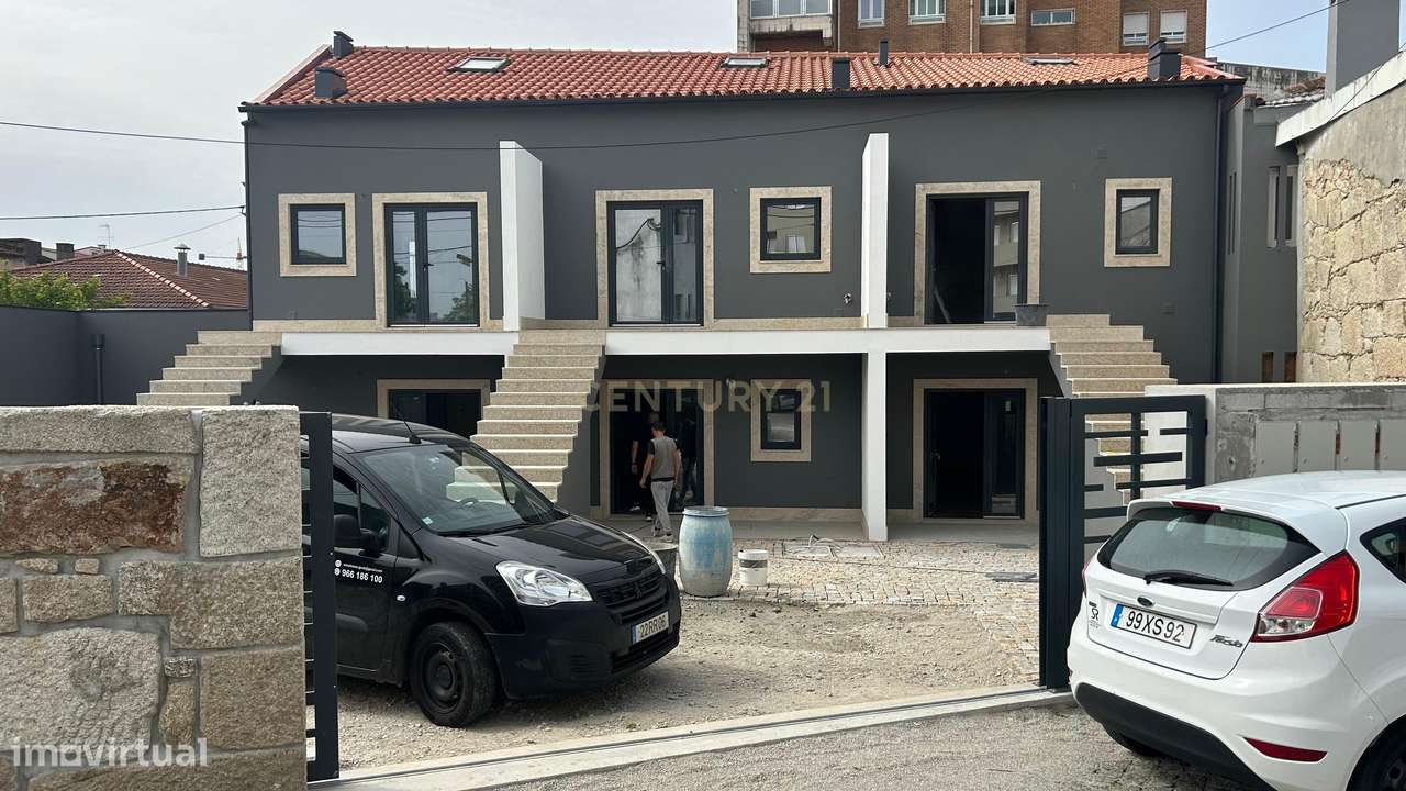 Excelente Oportunidade – T2+2 Duplex em Águas Santas-5