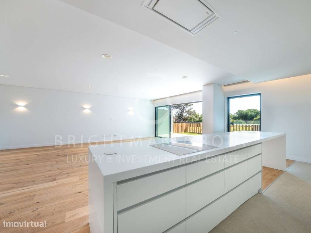 Apartamento T4 com jardim privativa, em Carcavelos-20