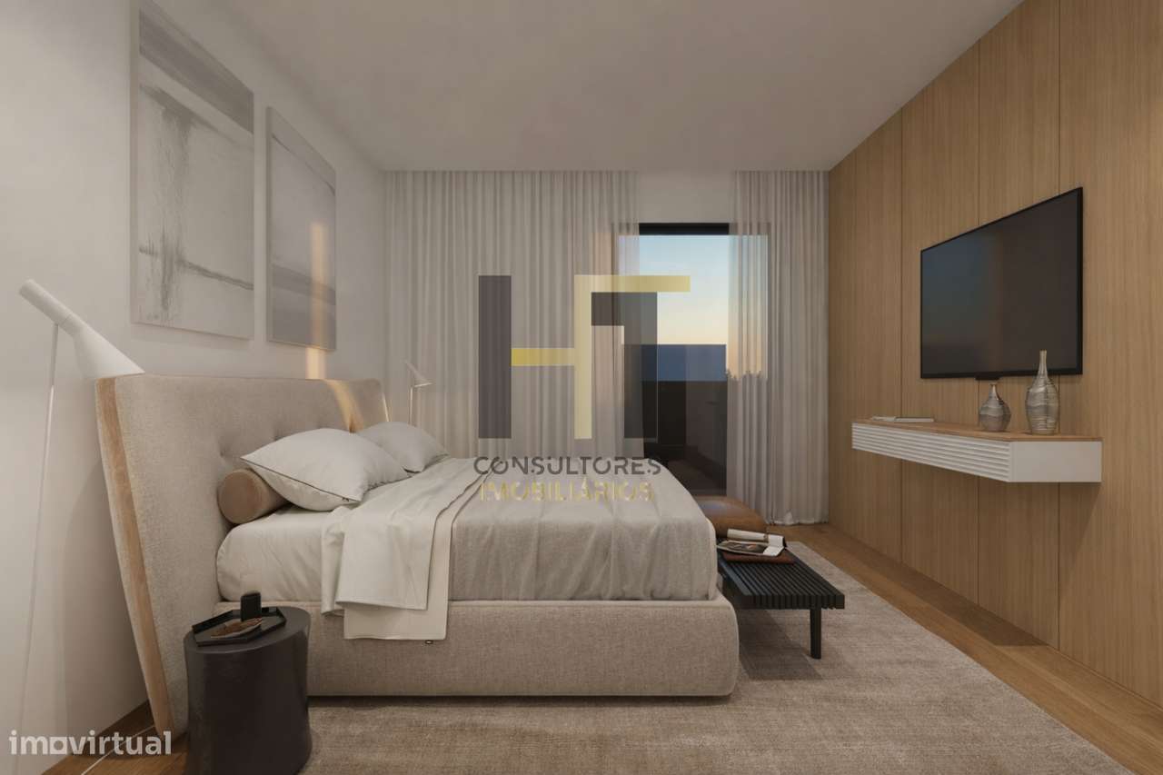 Moradia T3 | 235m² de Logradouro + Possibilidade de Piscina | Varanda-11