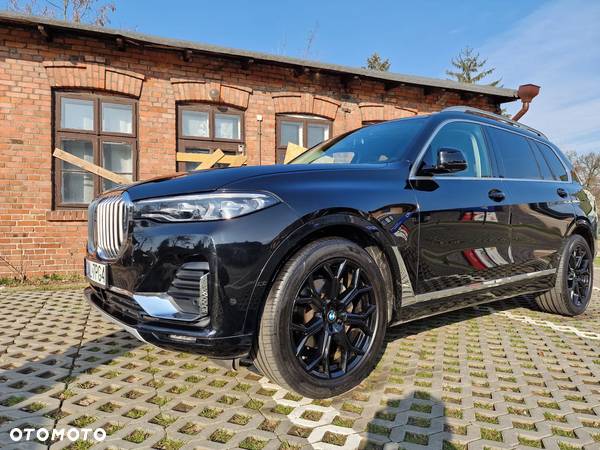 BMW X7 xDrive40i - 27