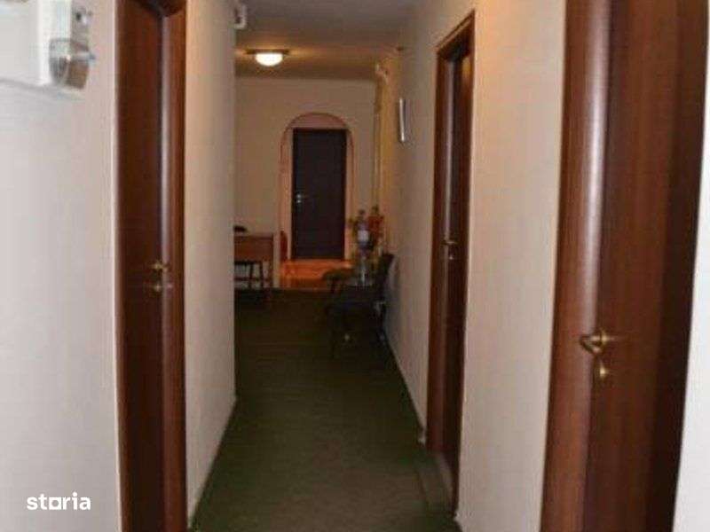 ARMENEASCA - UNIVERSITATE  - 6 camere stradal, locatie deosebita-1