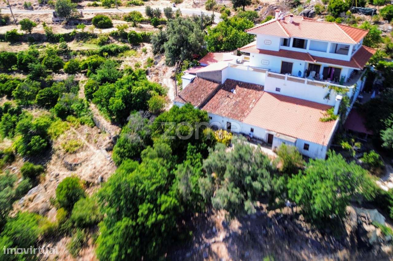 Moradia Na Serra De Monchique Com 1 3 Ha De Terreno E Potencial T3