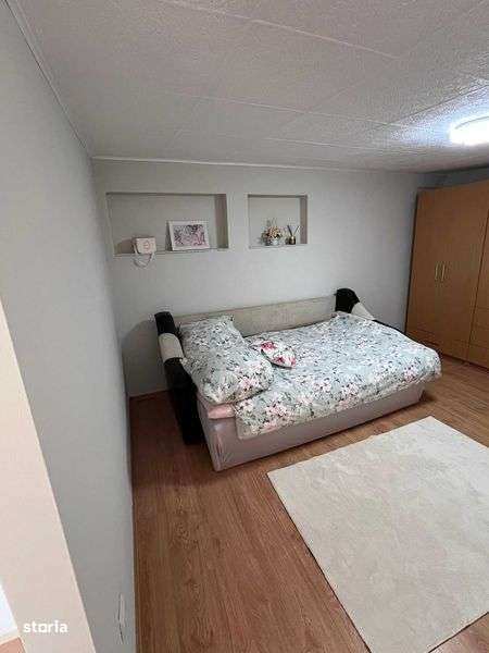 Inchiriez apartament cu o camera in zona centrala, la casa, 20-30mp - Imagine principală: 5/8