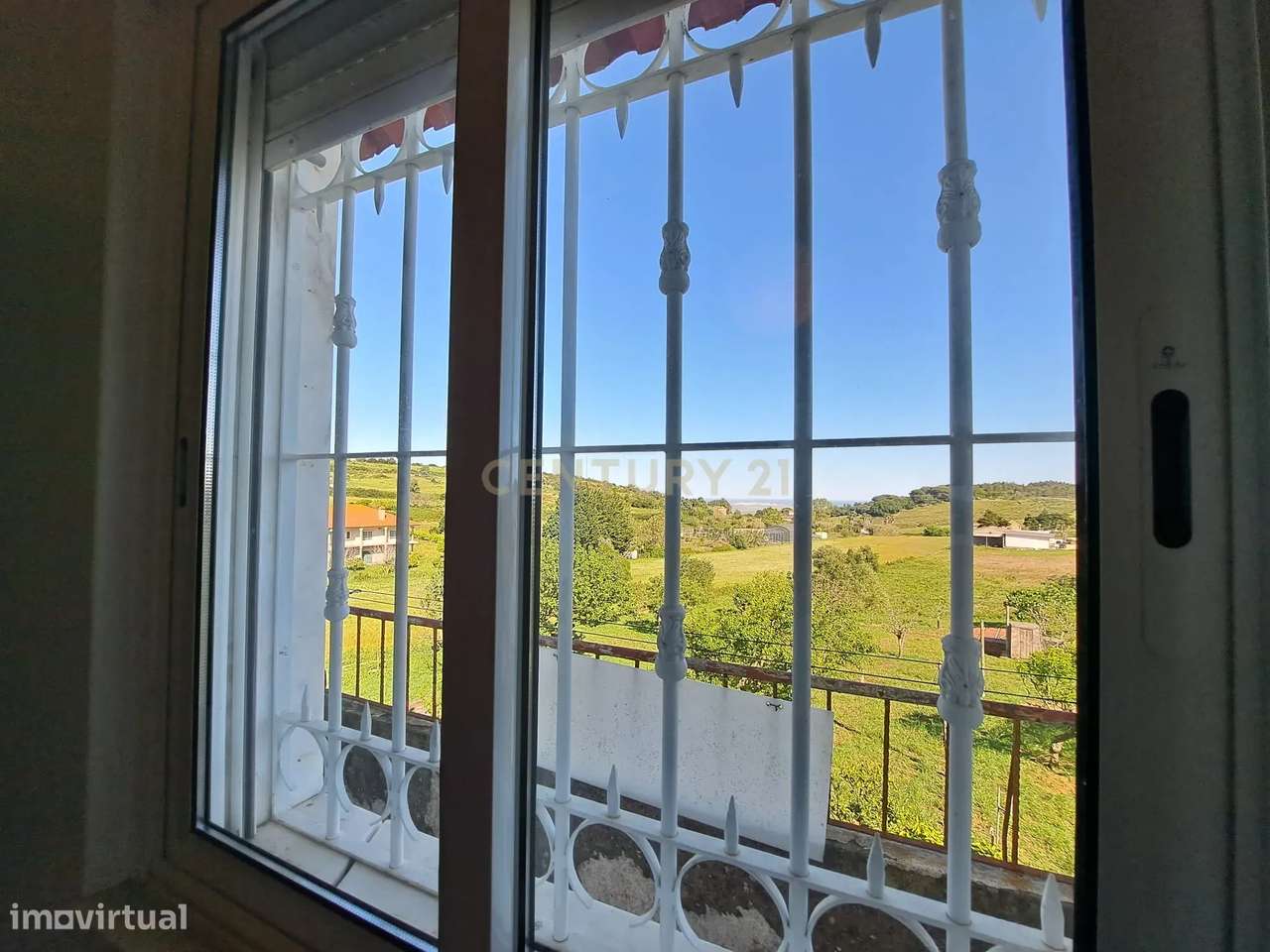 Prédio com 3 apartamentos T2 em zona de campo a 5 minutos de Alhandra-8