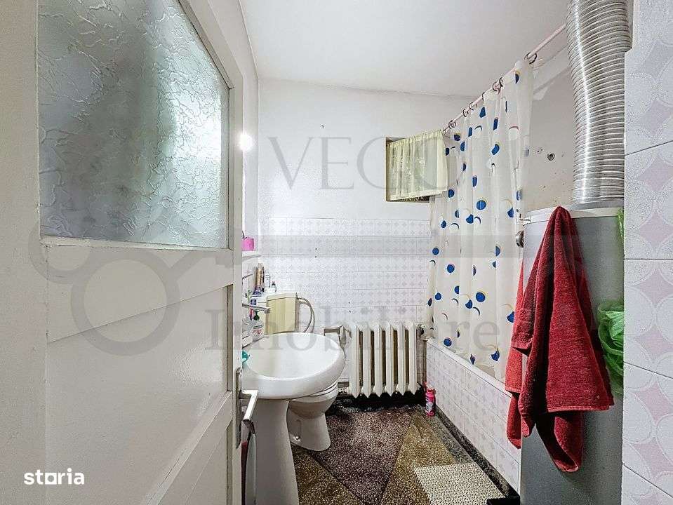 Casa individuala cu 3 camere, 100 mp, teren 450 mp, zona Aviatiei-11