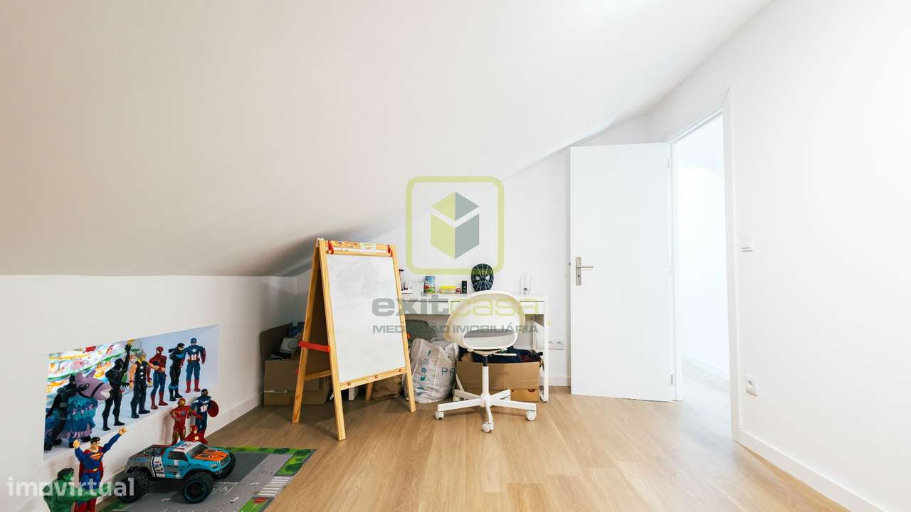 Moradia T4 remodelada-22