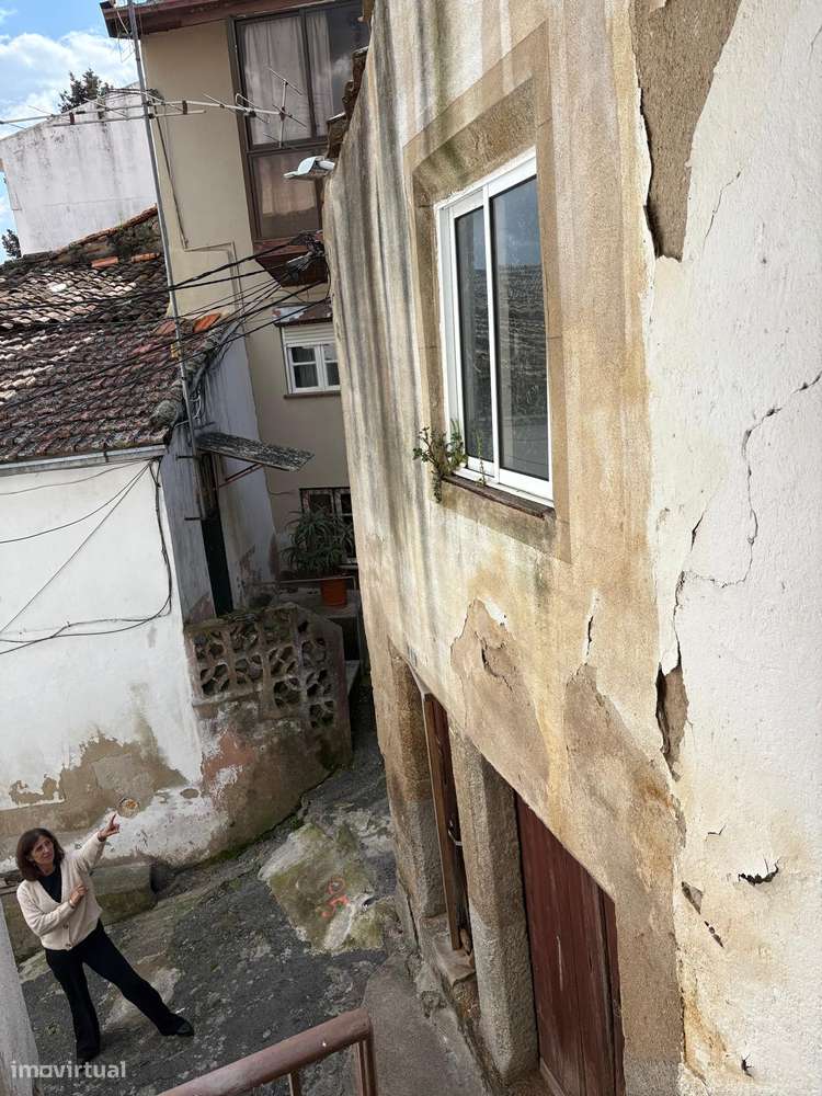 Apartamento T4 com 4 casas de banho e terraço - Grande imagem: 2/8