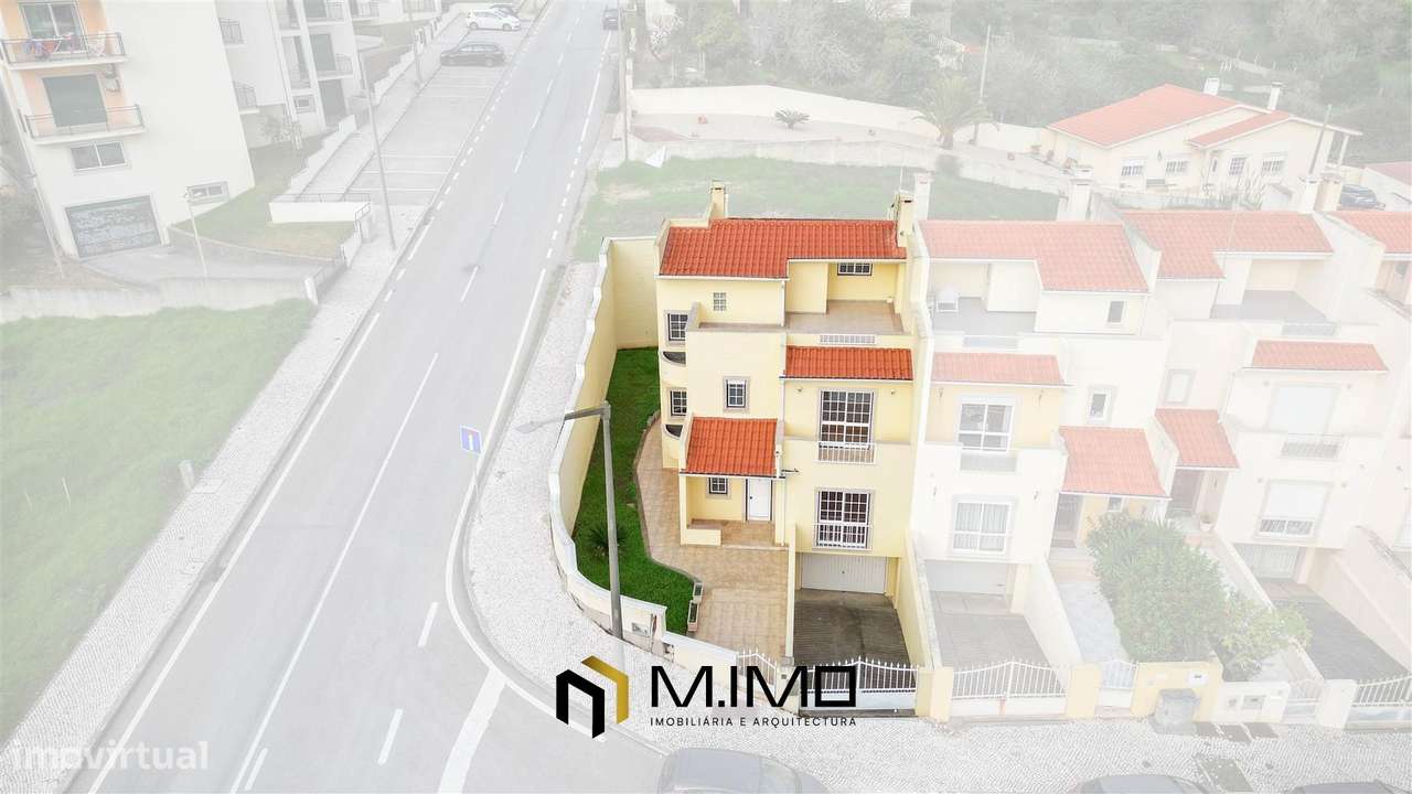 Moradia M3 com Vista Mar e Terraço Panorâmico – A 5 Minutos da Praia-49