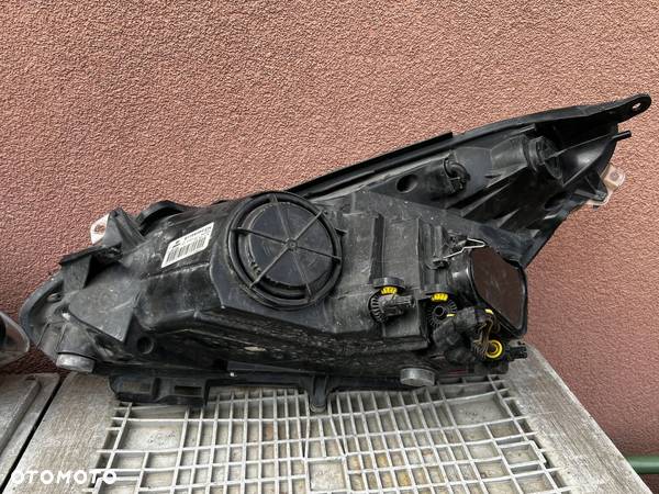 Lampa przednia OPEL CORSA D CIEMNE KOMPLET EUROPA ORYGINALNE VALEO - 6