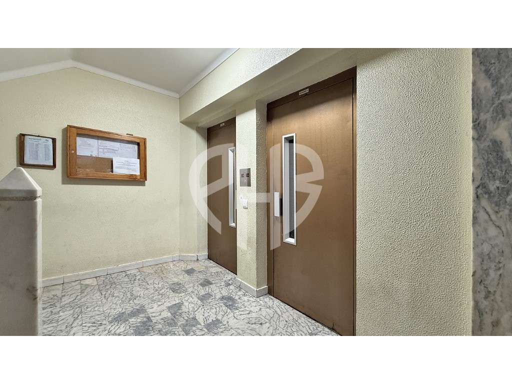 Apartamento T3 // Amora com Vista Rio!-27