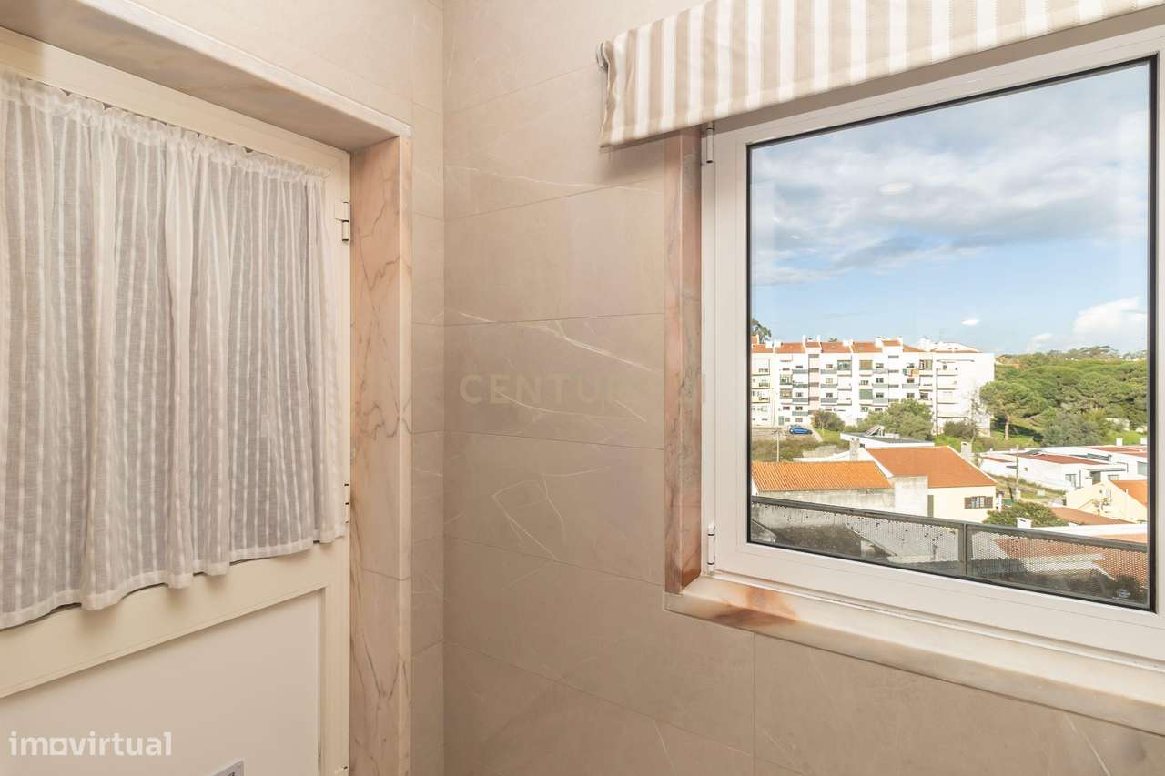 Excelente T3 Remodelado – 3º Andar (sem elevador) | 98 m² de área útil-16