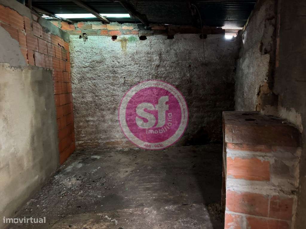 Moradia térrea T2 em lote de 450 metros, com grande potencial-12