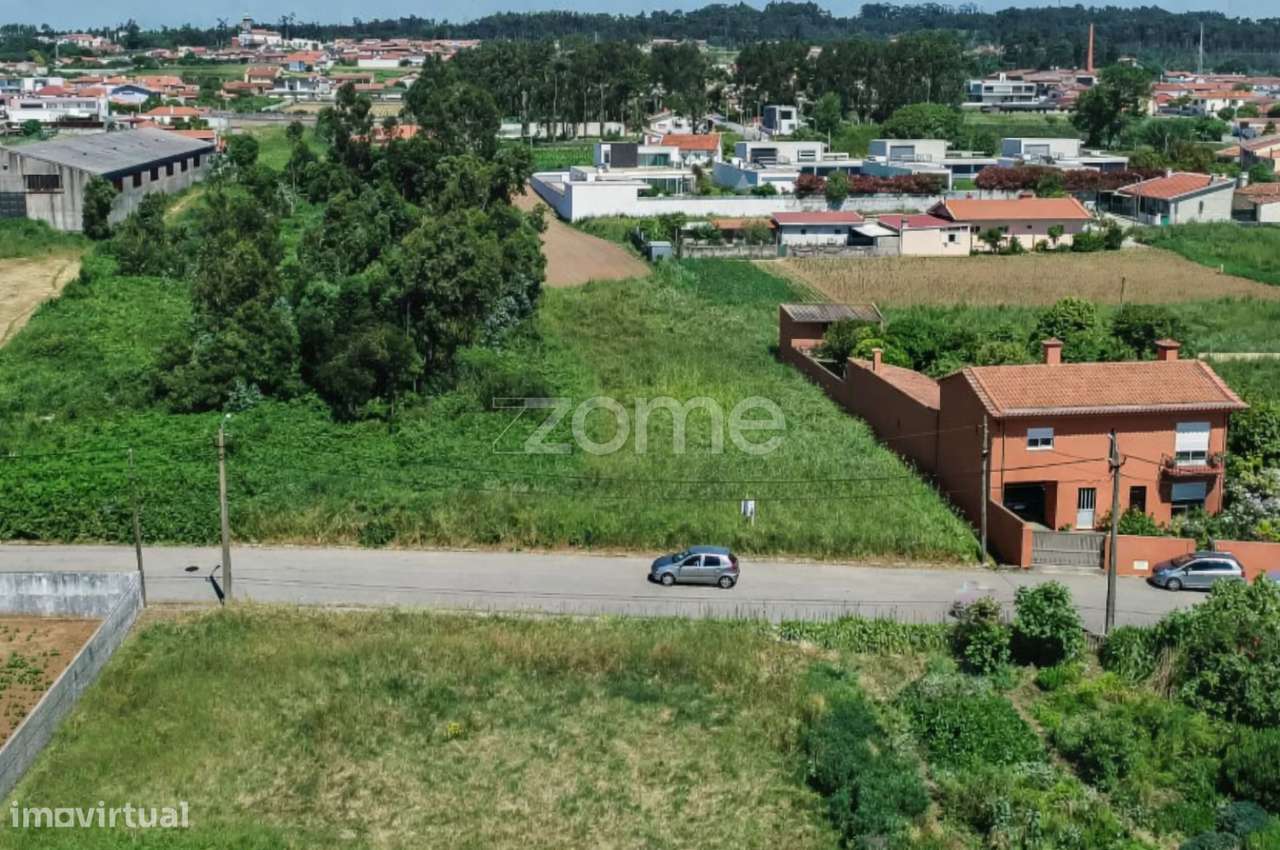 Terreno com 4.810 m2 em Paramos (Espinho) - Grande imagem: 3/14