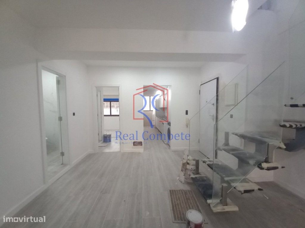 Apartamento T3 Duplex, remodelado na ...