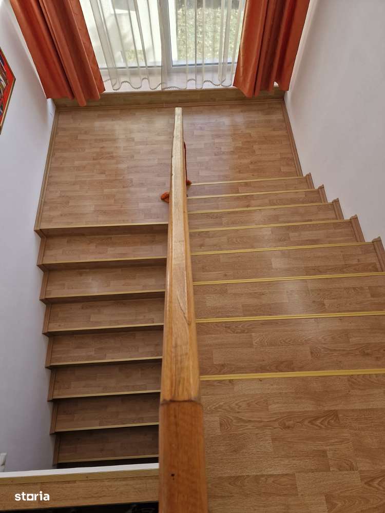 Casa zona  Calea Moldovei-18