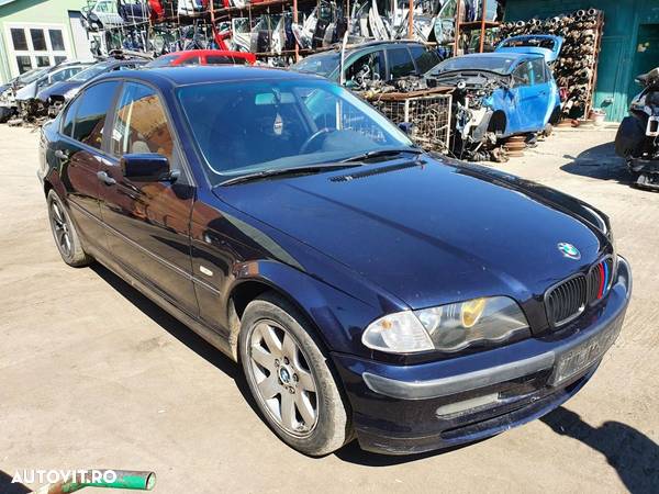 Dezmembrez BMW E46 fab. 2000 motorizare 1.9 benzină - 1