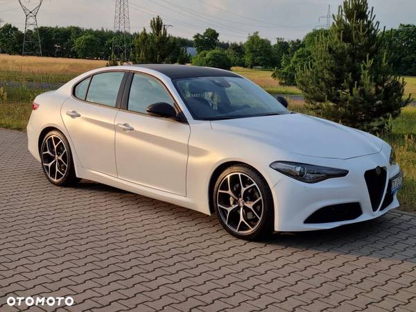 Alfa Romeo Giulia - 6