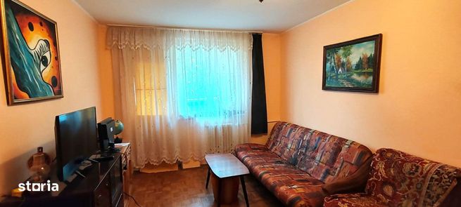 Apartament 3  camere, zona Rogerius