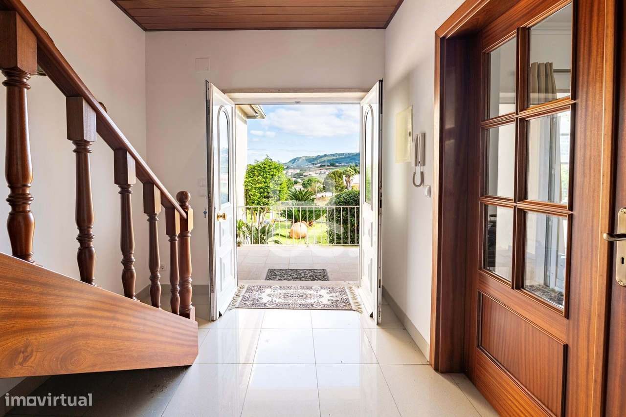 Moradia T4+3 de Prestígio em Vila Nova – Cadaval - Grande imagem: 4/58