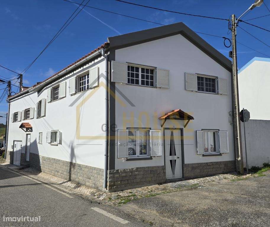 Andar Moradia Térrea T1+1, perto Lourinhã-15