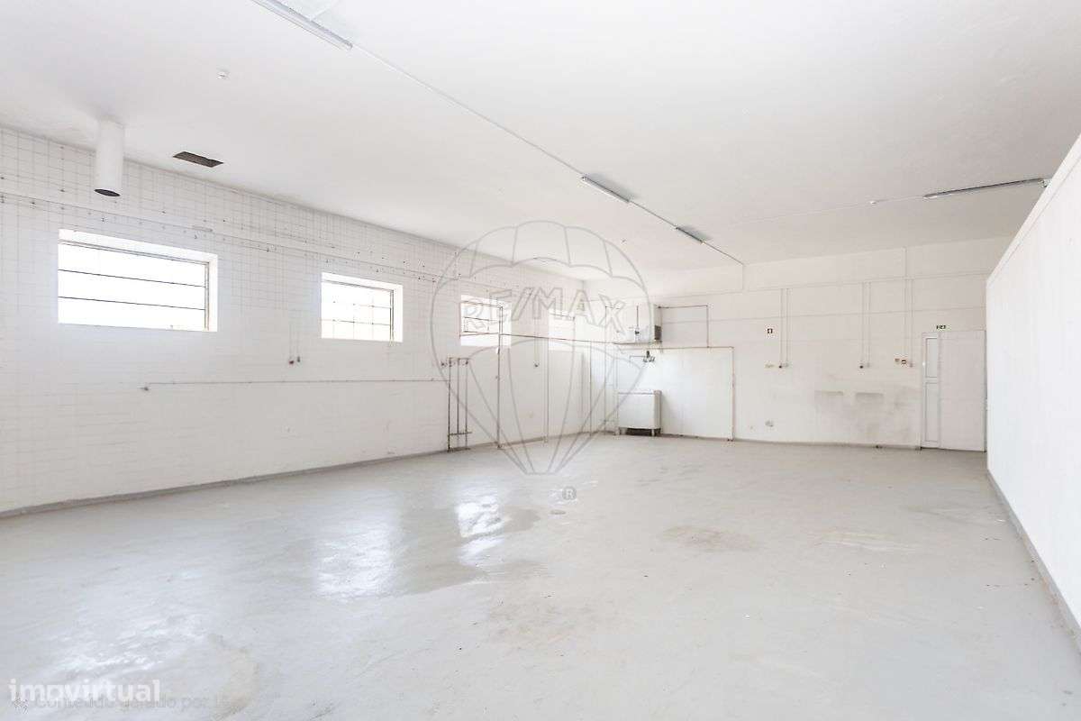 Armazém à venda em Sintra-21