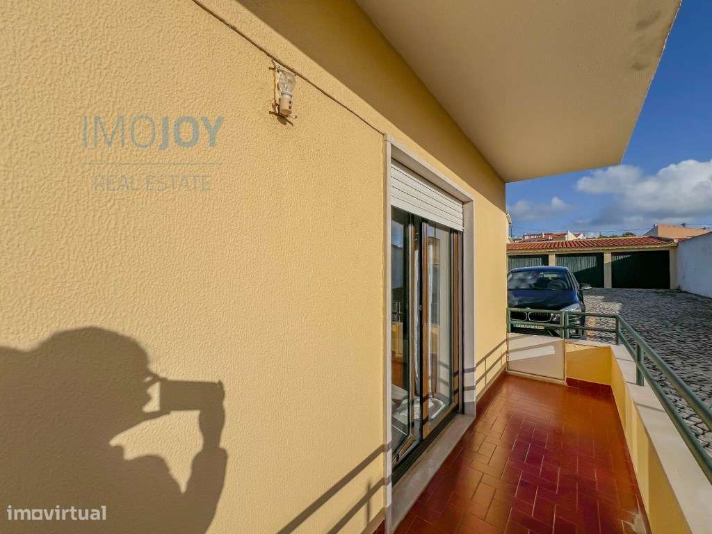Simpático Apartamento T2 para Venda em Alvide-23