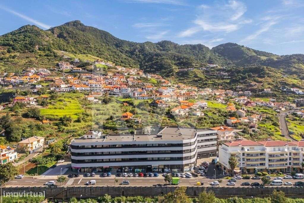 Fantástica loja no Centro de Machico - Grande imagem: 2/5