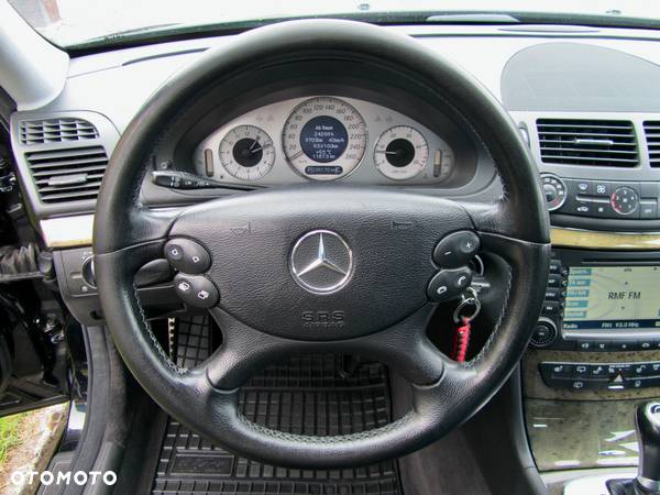 Mercedes-Benz Klasa E 320 CDI T Avantgarde - 10