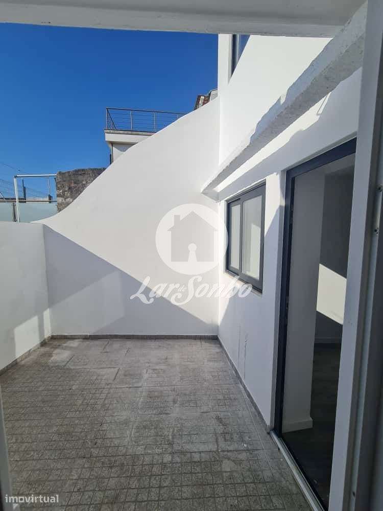 Moradia Bi-Familiar T2+T4 - Azurara, Vila do Conde - Grande imagem: 4/12