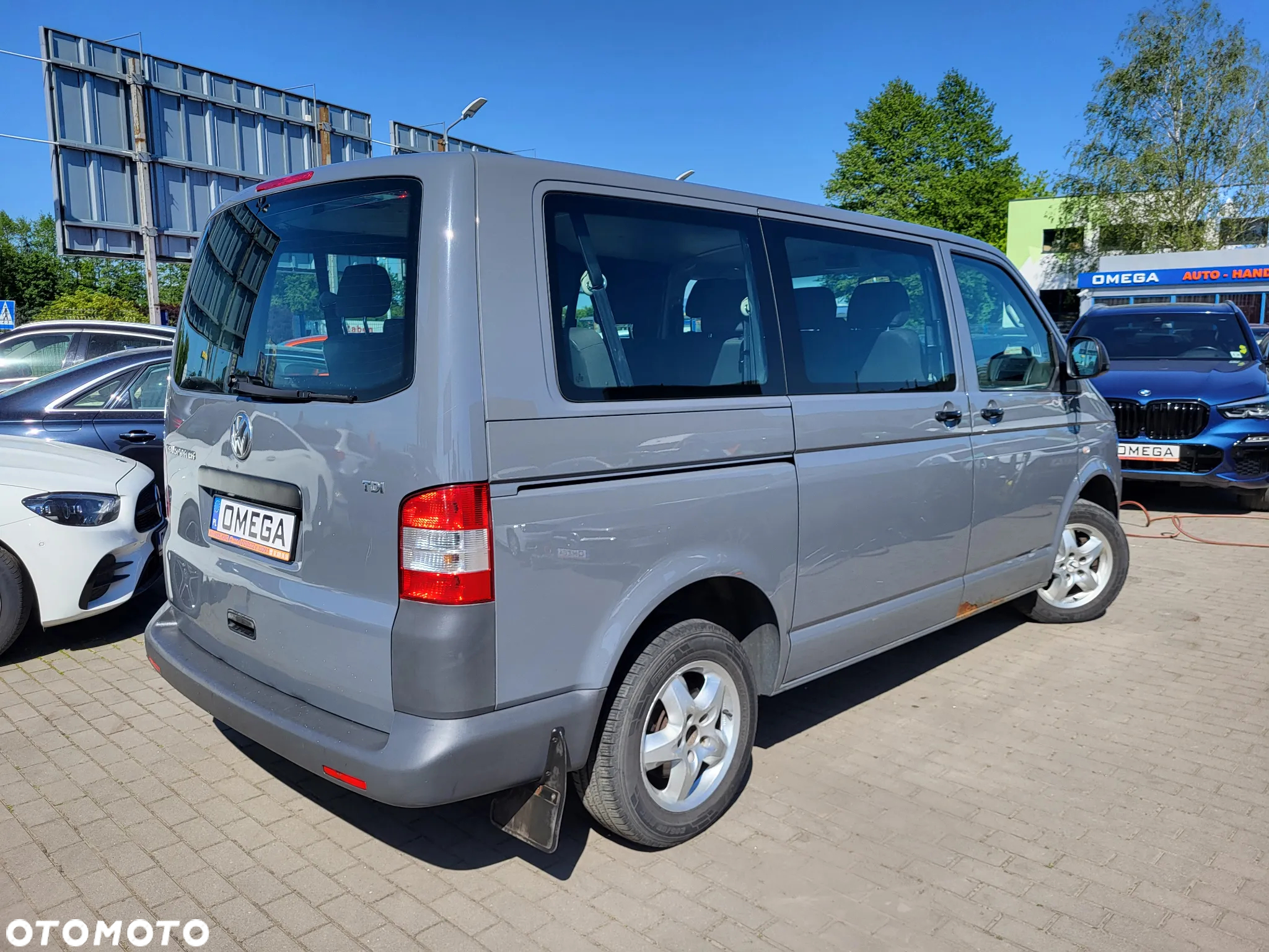 Volkswagen Transporter - 2