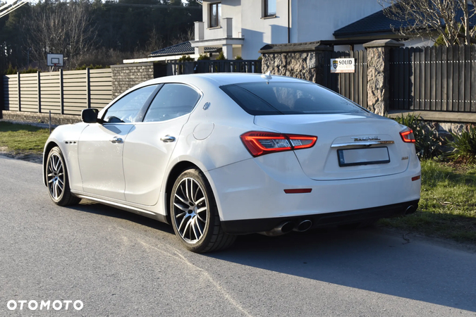 Maserati Ghibli - 4