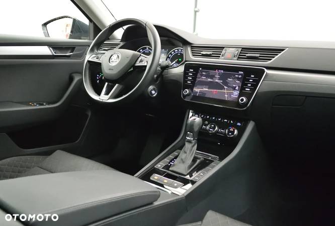 Skoda Superb 2.0 TDI Style DSG7 - 4