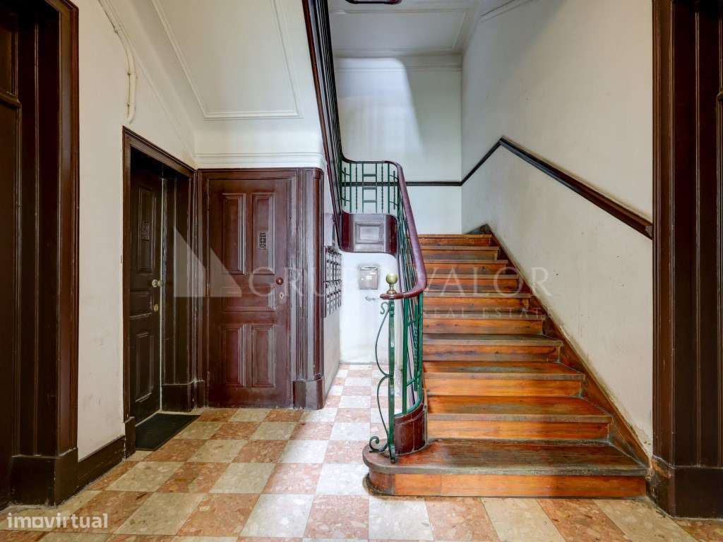 Apartamento T5 nos Anjos - Arroios-36