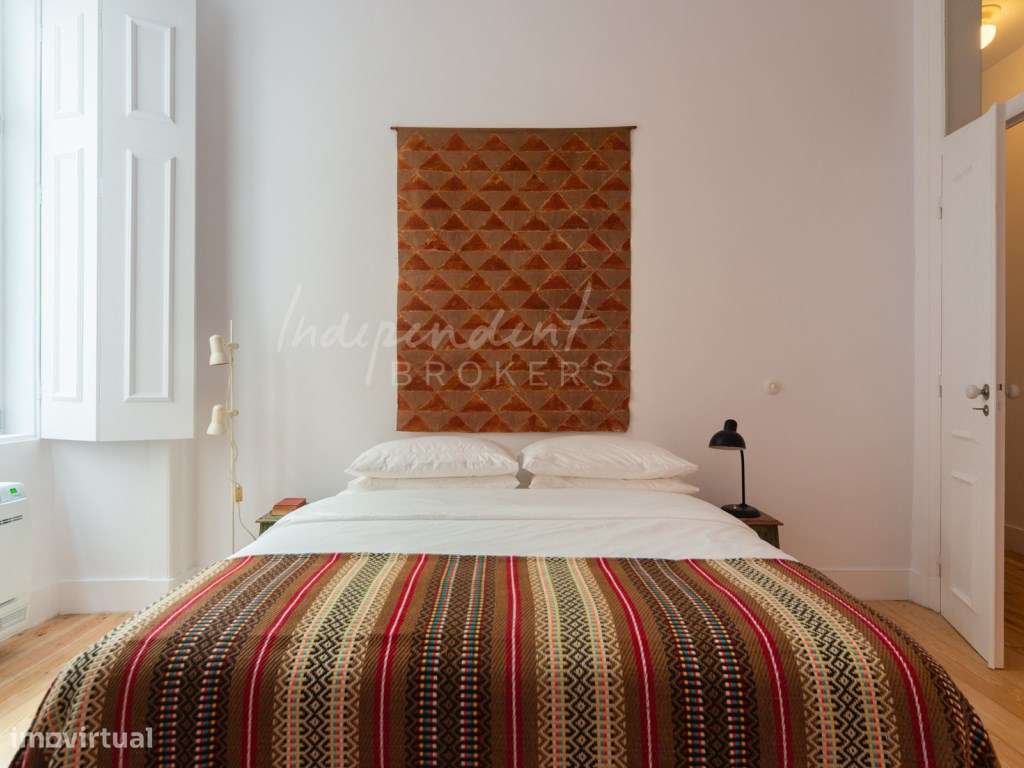 APARTAMENTO T2 COM MUITO CHARME-17