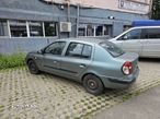 Renault Clio Bicorp 1.5 dCi Confort Autentique - 8