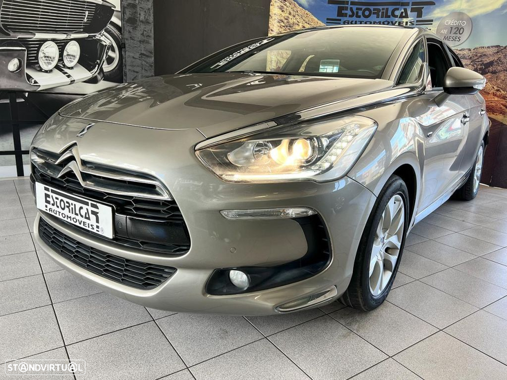 Citroën DS5 2.0 HDi Hy4 So Chic CMP6 88g - 2