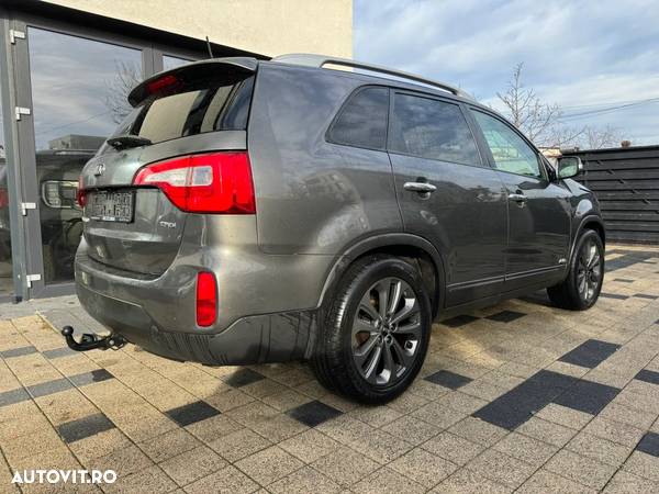 Kia Sorento - 8