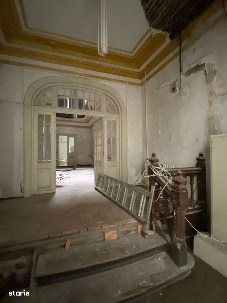 De Vanzare Vila Interbelica, 8-10 Camere, Romana - Zodiac-8