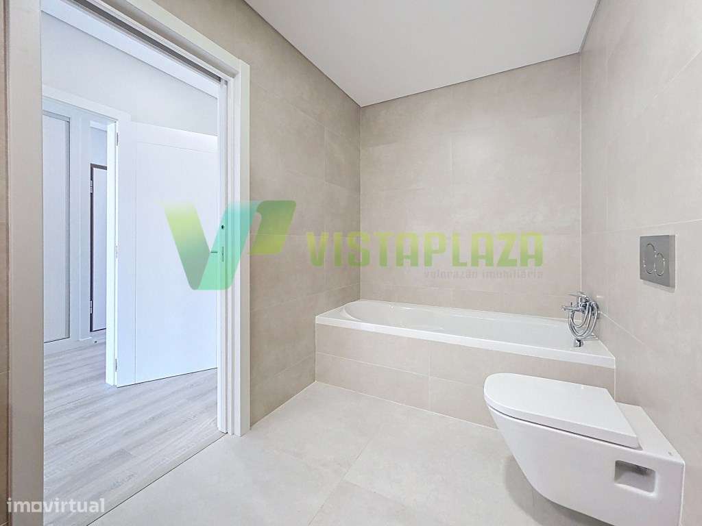 Apartamento T2 em Alvor com Terraço Privativo e Vista Ria de Alvor-21