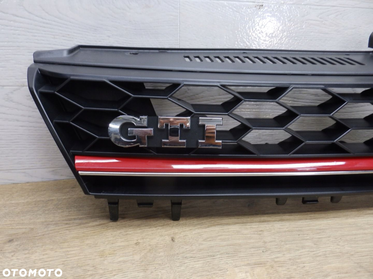 Grill atrapa chłodnicy VW Golf VII GTI 5G0 - 2