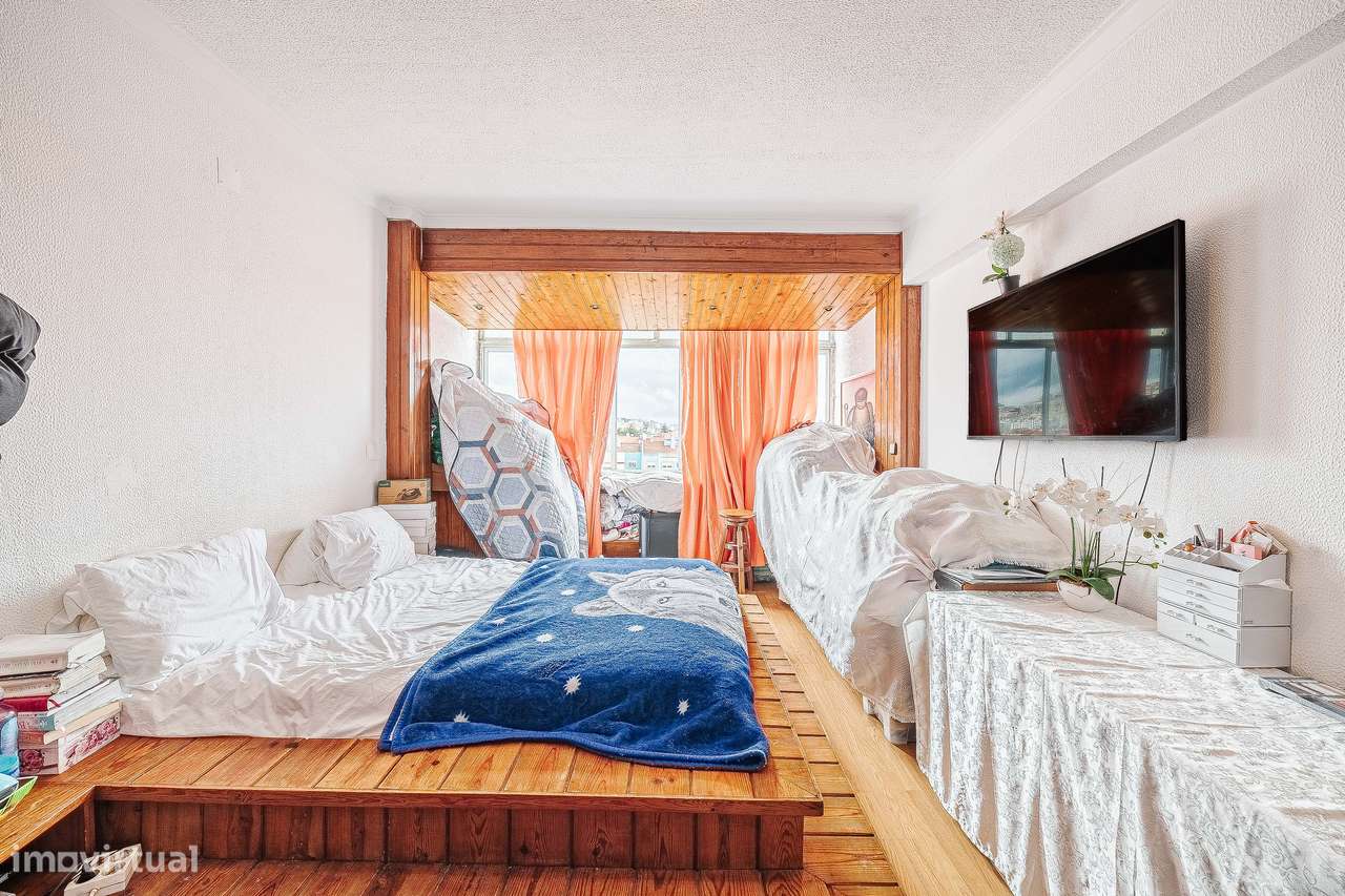 T3 em Mem Martins muito luminoso-32